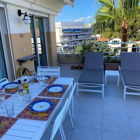 Appartement Toppleilighet - 150m Fra Havet - Nyoppusset I 2020 *