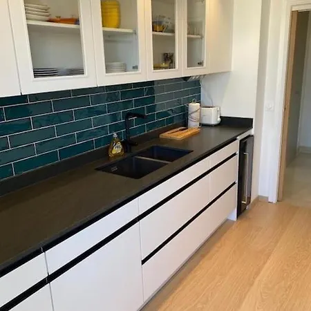 Toppleilighet - 150m Fra Havet - Nyoppusset I 2020 Appartement Antibes