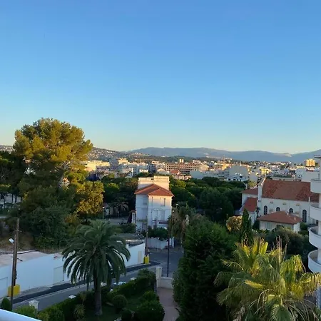 Toppleilighet - 150m Fra Havet - Nyoppusset I 2020 Appartement Antibes